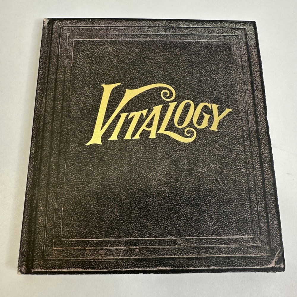Pearl Jam Vitalogy CD 1994 Epic Records EK 66900 Grunge Alternative Rock Digipak